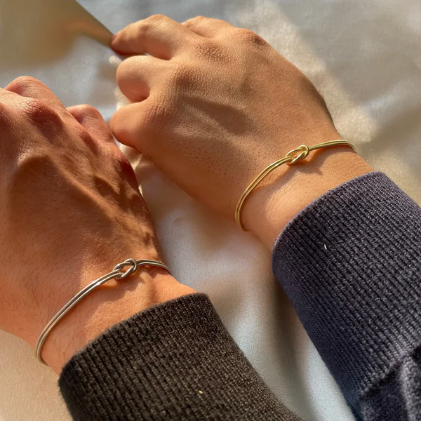 Forever Knot Bracelet 1 + 1 FREE