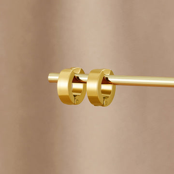 Millie Gold Earring Cuff – Noor & Rose
