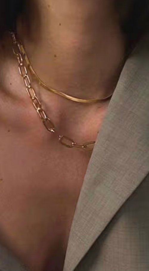 Lena F.
