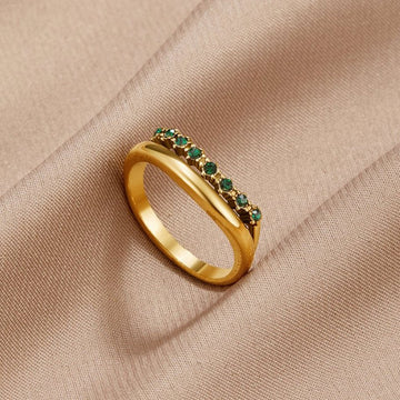Marissa Emerald Green Layered Ring – Noor & Rose