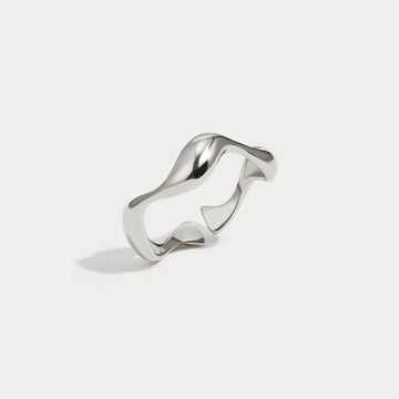 Silver Wave Ring – Noor & Rose
