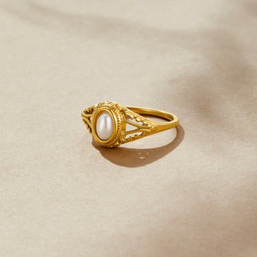 Vintage Royal Pearl Ring – Noor & Rose